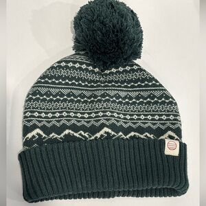 Marine Layer Winter Fair Isle Pom Beanie Hat Green White Mountain Skiing NWOT